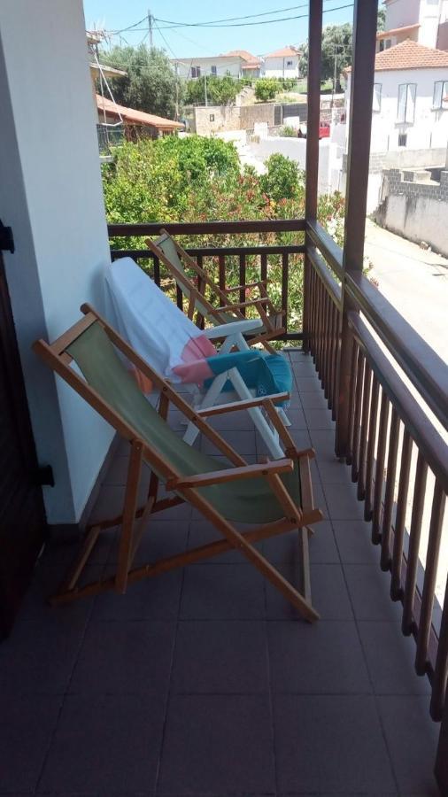 فيلا Korifásionفي Balcony With View المظهر الخارجي الصورة